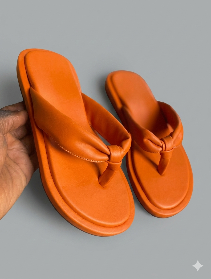 Close-up of Female Chunky Slip-on padded thong strap detail